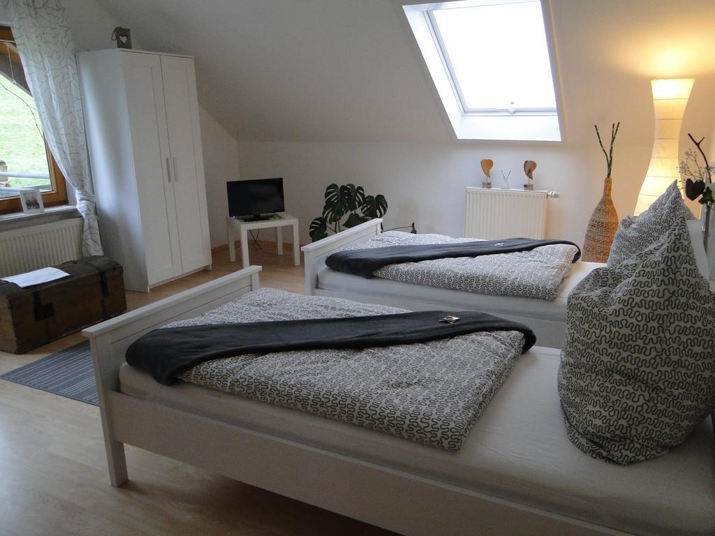 Ferienwohnung Hotte´s Hütte Ettenheim Habitación foto