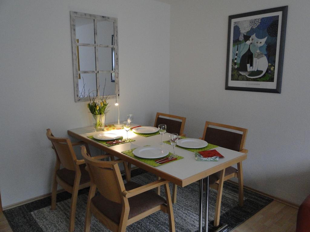 Ferienwohnung Hotte´s Hütte Ettenheim Habitación foto